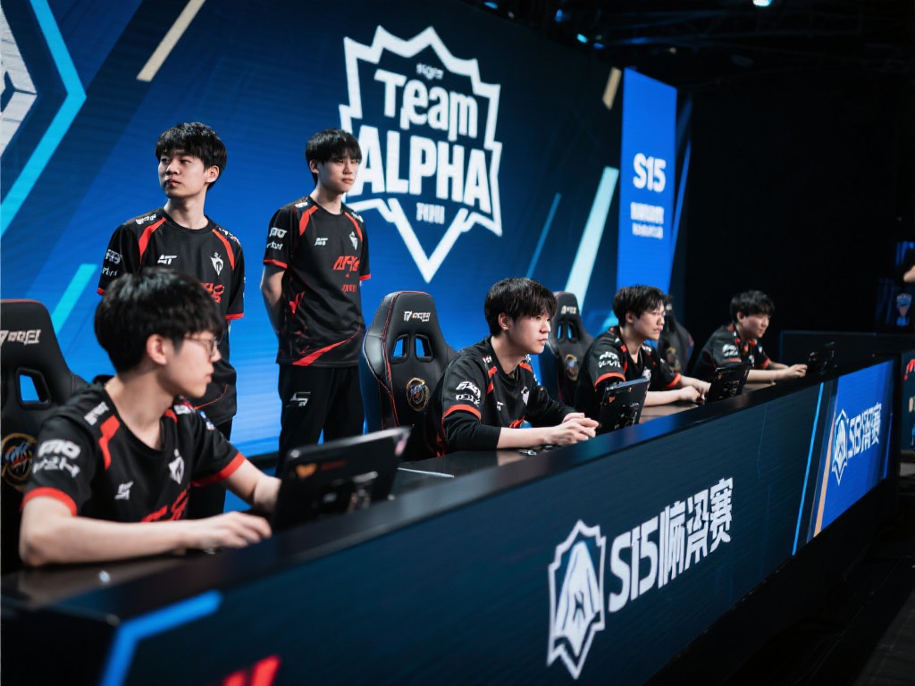 通过以上分析，不难看出，Team Alp