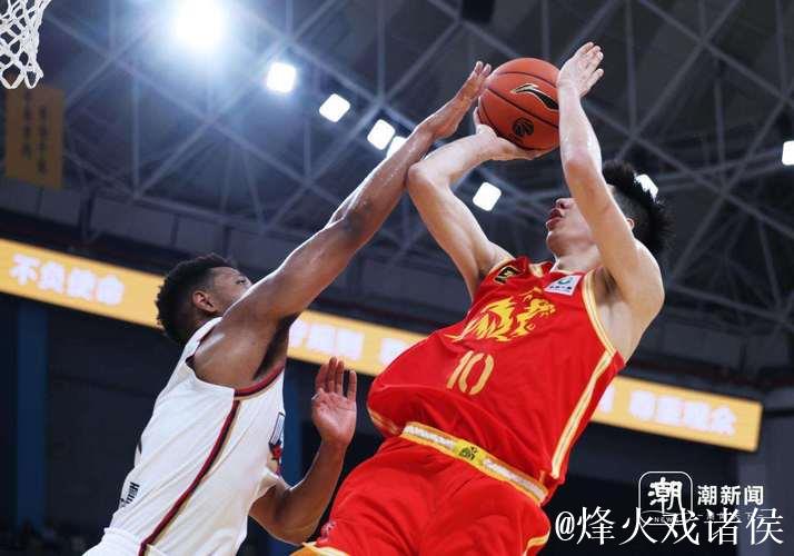 CBA新赛季常规赛揭幕战 浙江方兴渡赢下开门红 CBA新赛季常规赛揭幕战 浙江方兴渡赢下开门红